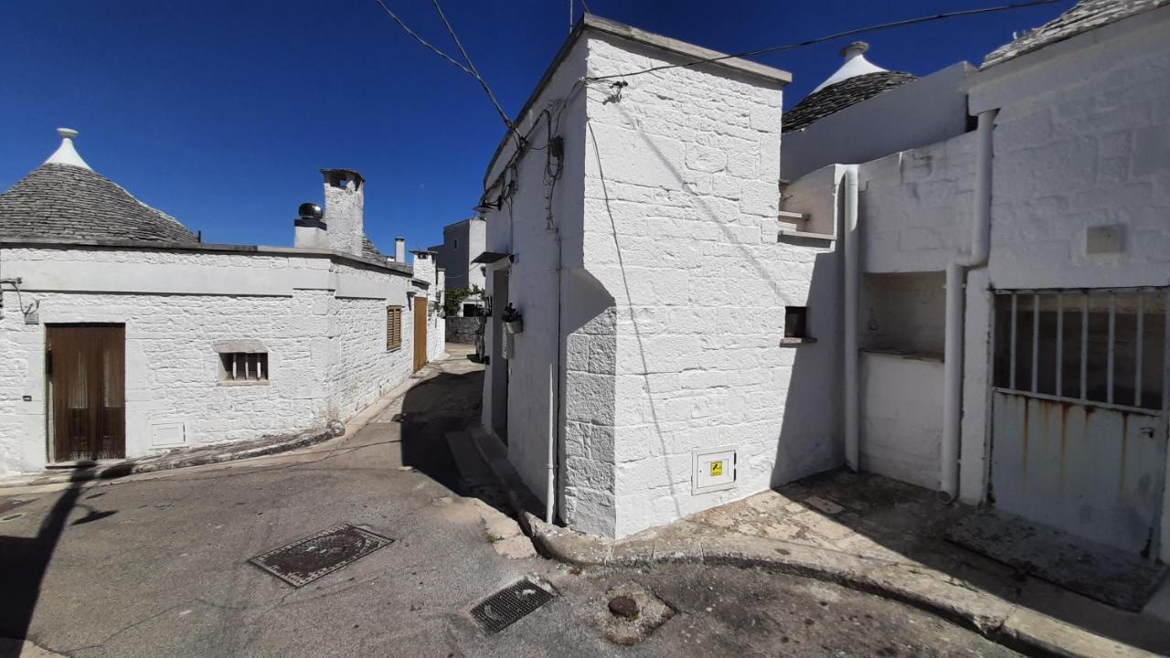 Capodigallo Holiday Trullo Monte Santo ألبيروبيللو المظهر الخارجي الصورة